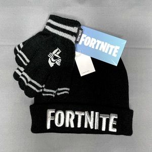 Boys FORTNITE beanie & glove set - NEW